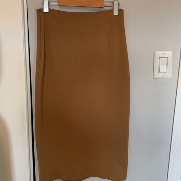 Billy wrap midi skirt from Aritzia Babaton size 4 - Picture 3 of 7